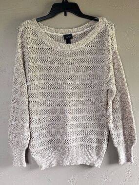 Light Cream Open-Knit Women's Sweater - Daytrip